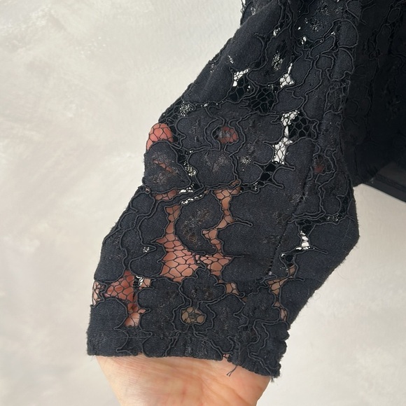 Wayf Black Lace Blouse long sleeve shirt size small - Picture 5 of 8
